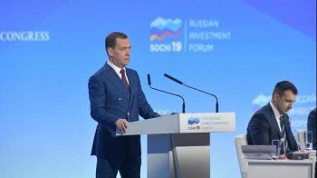 Председатель Правительства РФ Дмитрий Медведев высоко оценил опыт Первоуральска в сфере дуального образования