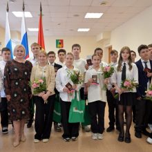 В администрации вручили первые паспорта юным гражданам России