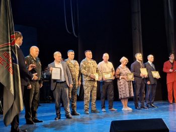 Волонтёры Первоуральска – в числе награждённых за помощь защитникам Отечества