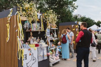 Ярмарка в честь Дня работника торговли в Первоуральске