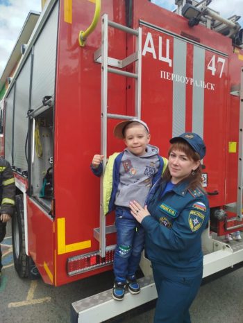 Показ пожарной техники