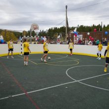 В Первоуральске открылась многофункциональная спортивная площадка