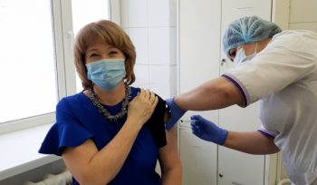 Медучреждения Свердловской области получили первую партию вакцины против гриппа и начинают прививочную кампанию