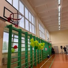В Первоуральске открылись обновленные спортивные залы в школах №12 и №7
