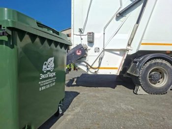 Муниципалитеты Западного АПО следят за вывозом ТКО онлайн