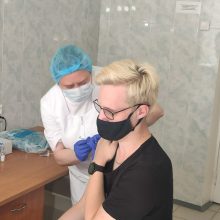 Около 200 тысяч доз вакцины против клещевого энцефалита закуплено за счет бюджета Свердловской области с начала 2026 года