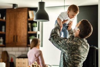Какие выплаты и льготы оформить на Госуслугах участникам СВО и их родным