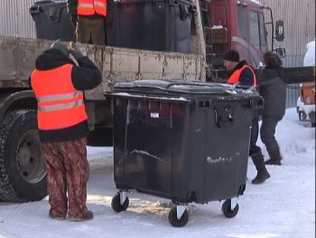 В Первоуральске установили новые мусорные евроконтейнера