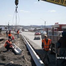 Дороги – ровные, бордюры – гранитные