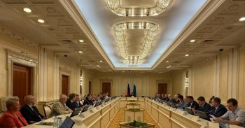 Меры по профилактике экстремизма в молодежной среде обсудили свердловские власти