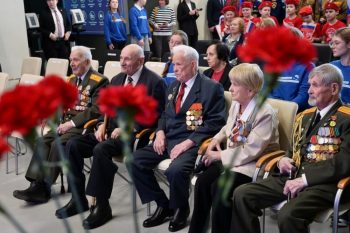 Выплаты в честь 80-летия Победы свердловским ветеранам Великой Отечественной войны будут перечислены до конца апреля