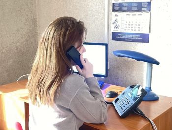 Почти 1,3 тысячи звонков поступило с начала 2025 года на горячую линию помощи участникам СВО